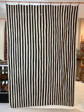 Load image into Gallery viewer, CutWork Appliqué Stripe Blankets