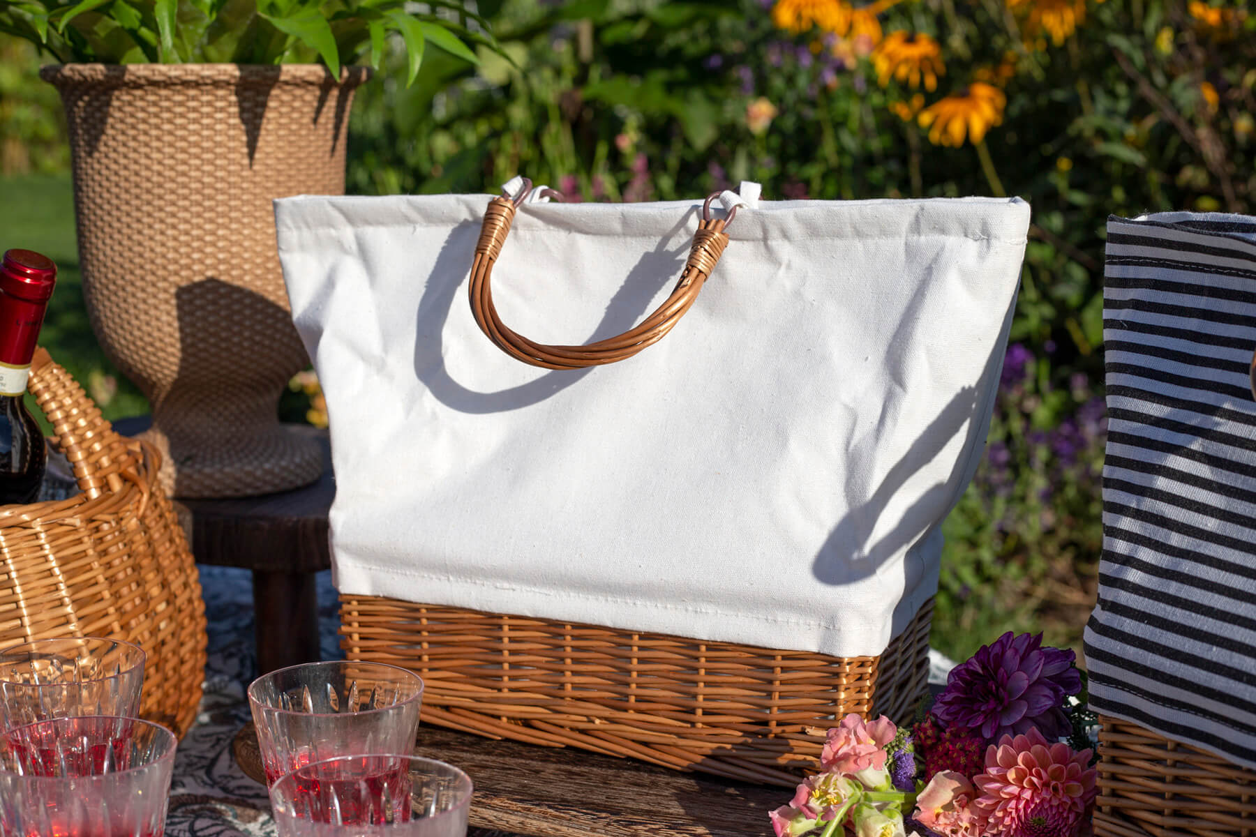WILLOW AND FABRIC COOLER BAG WILLOW HANDLE-2442