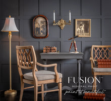 Load image into Gallery viewer, OAKHAM - 500ML - FUSION MINERAL PAINT
