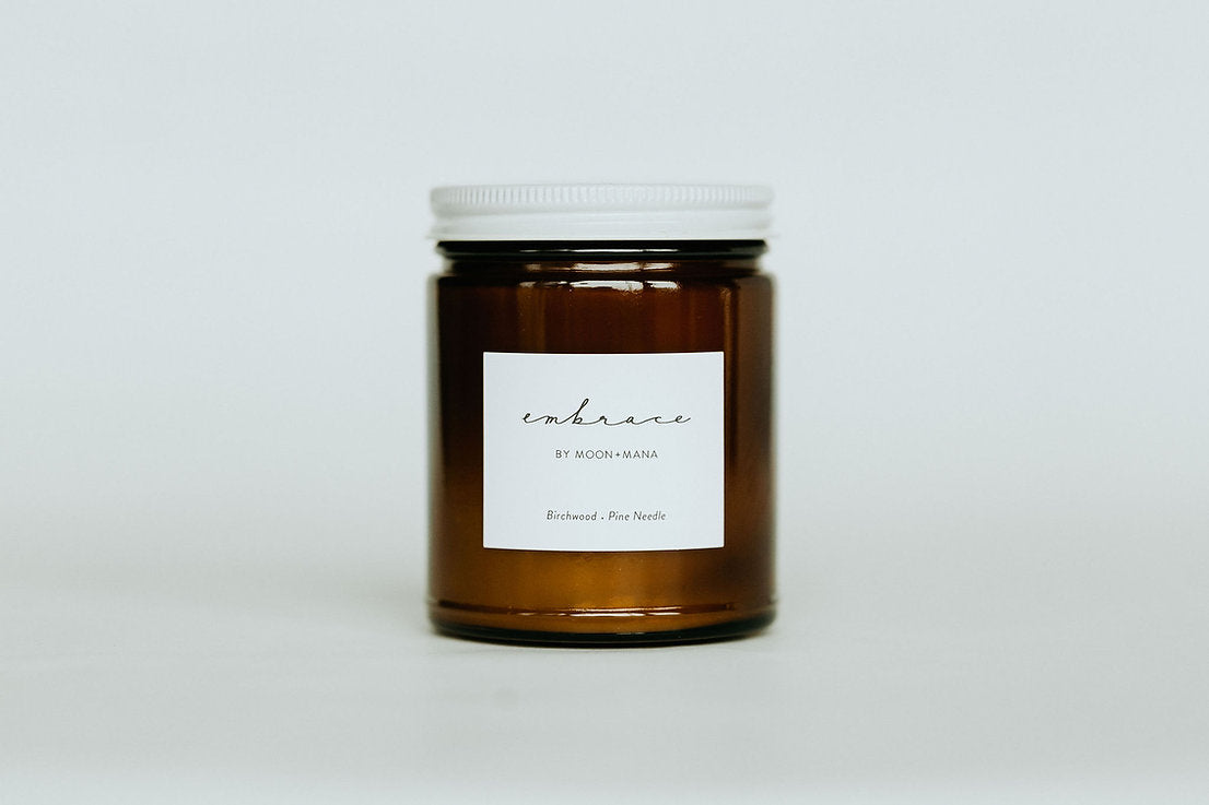 EMBRACE candle by moon + mana