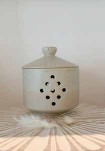 Garlic Keeper Maison