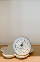 Load image into Gallery viewer, Beau Soleil Tin
