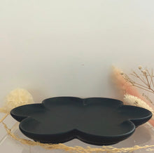 Load image into Gallery viewer, Daisy Dish (Black, White &amp; Stone)
