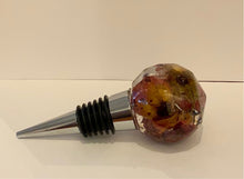 Load image into Gallery viewer, Little Pretty Bottle Stopper
