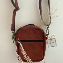 Load image into Gallery viewer, Leather Strap Bag

