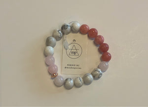 Maiden Perras - Howlite