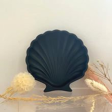 Load image into Gallery viewer, Sea Shell Dish (Black, White &amp; Stone)
