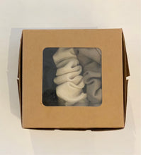 Load image into Gallery viewer, Seth Linen Scrunchies - Set of 3
