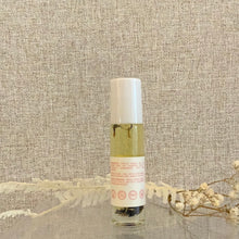 Load image into Gallery viewer, Hippie Perfume Oil Mud+Otis
