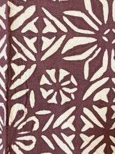 Load image into Gallery viewer, CutWork Appliqué Blanket - Assorted Colours &amp; Patterns - Twin Double
