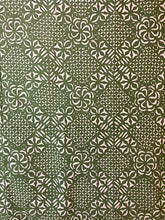 Load image into Gallery viewer, CutWork Appliqué Blanket - Assorted Colours &amp; Patterns - Queen King
