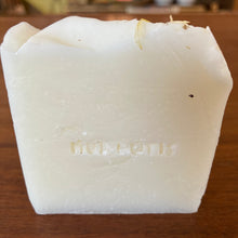 Load image into Gallery viewer, Soap - Mud &amp; Otis - Aloe + Coconut
