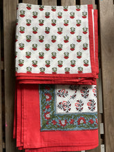 Load image into Gallery viewer, Table Cloths with Napkins- Block Printed Botanicals Mughal Style
