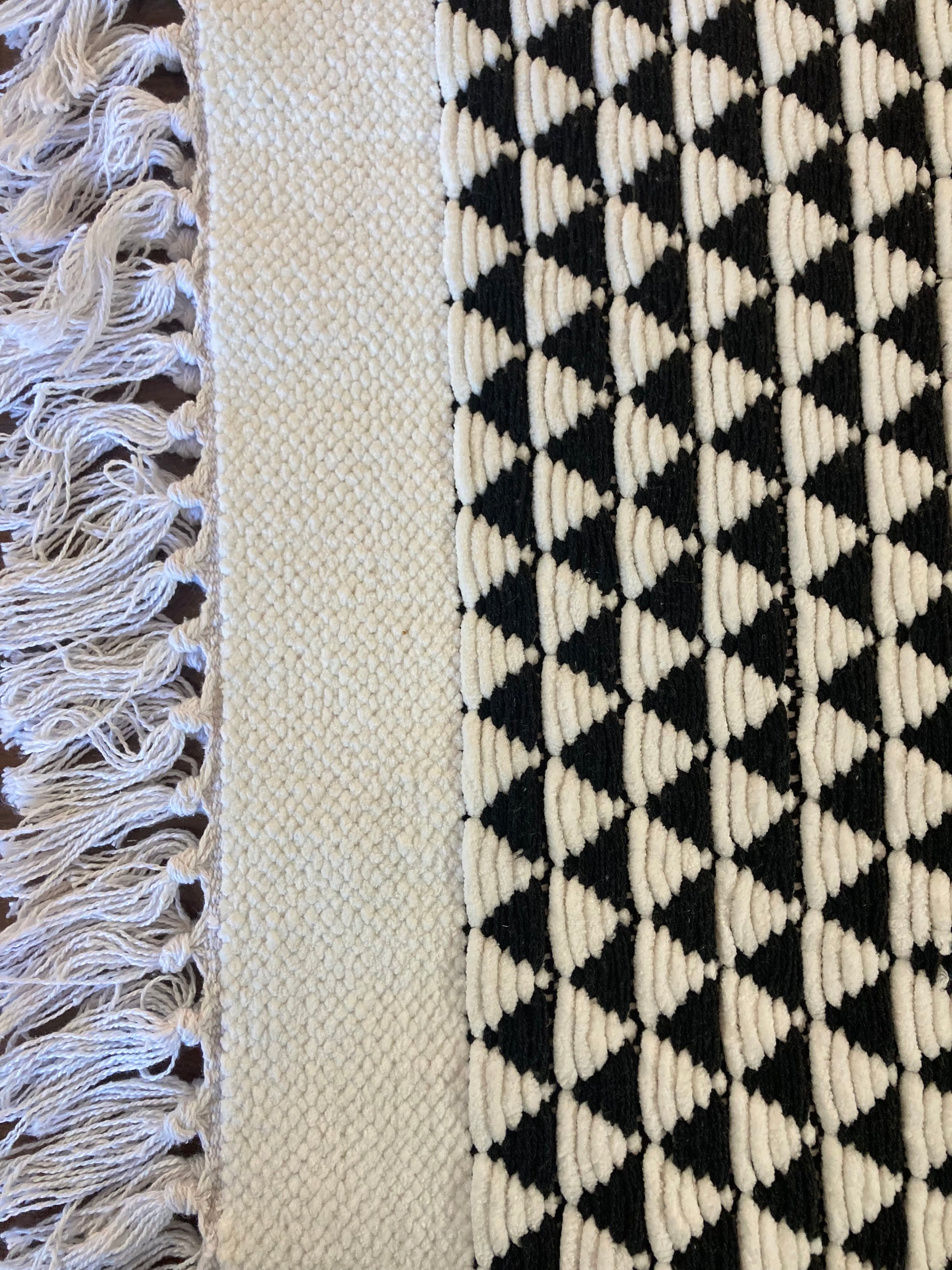 Chenille Rug with Diamond Pattern