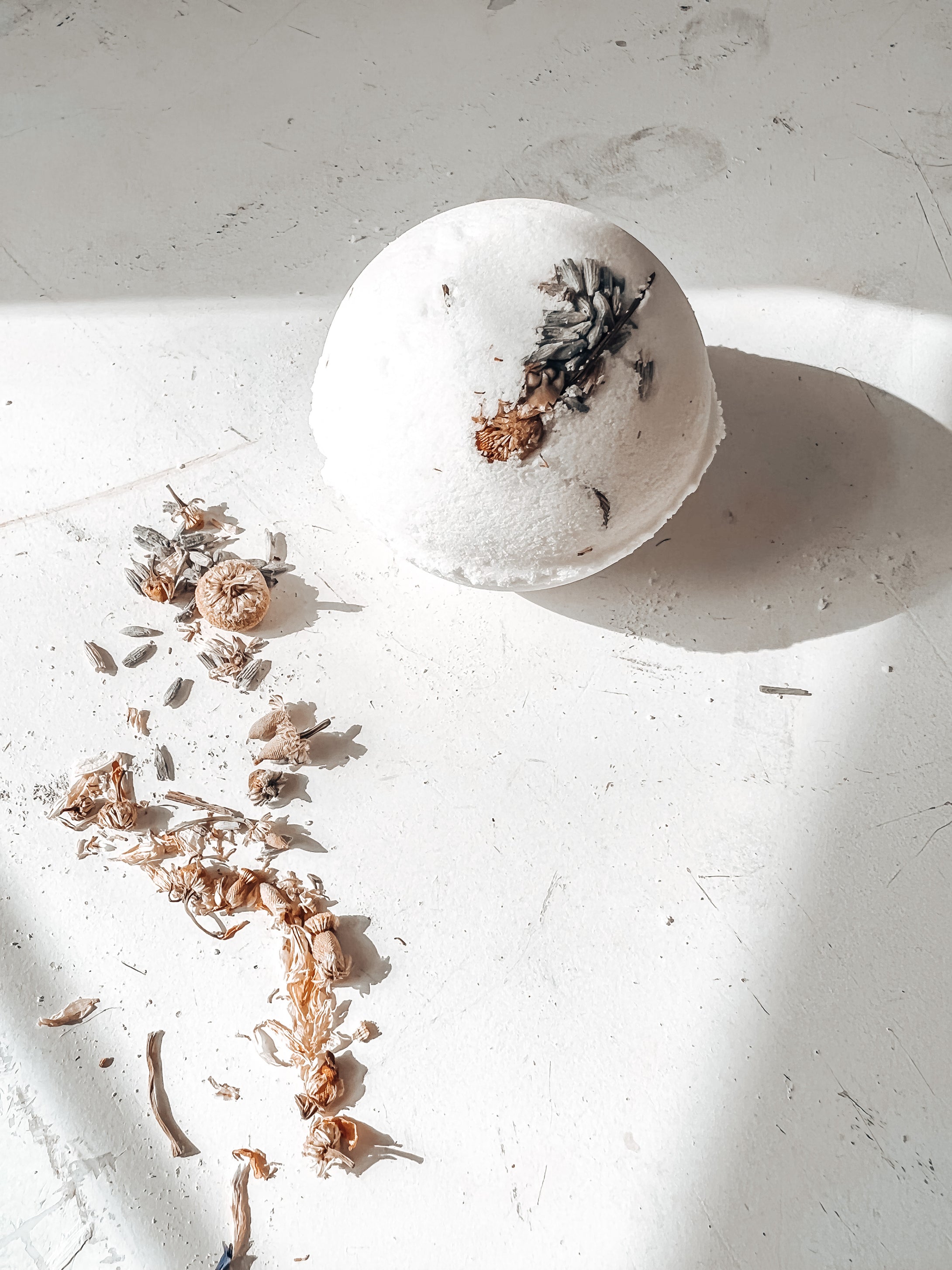 Bath Bomb - Mud + Otis - Moon Cycle