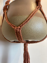 Load image into Gallery viewer, Macramé Plant Hangers - Canadian Hemp - Rust

